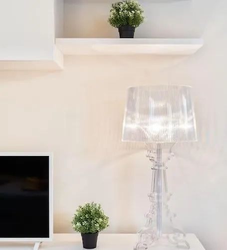 Garage-netflix-wifi Garden *